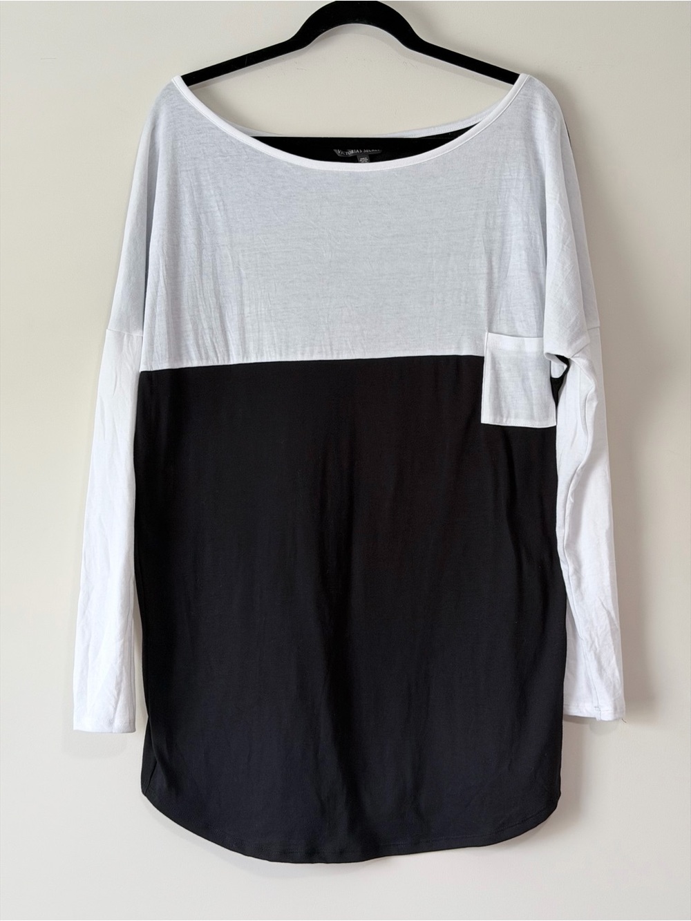 Victoria's Secret White and Black Colorblock Long-Sleeve Sleep Shirt Loungewear
